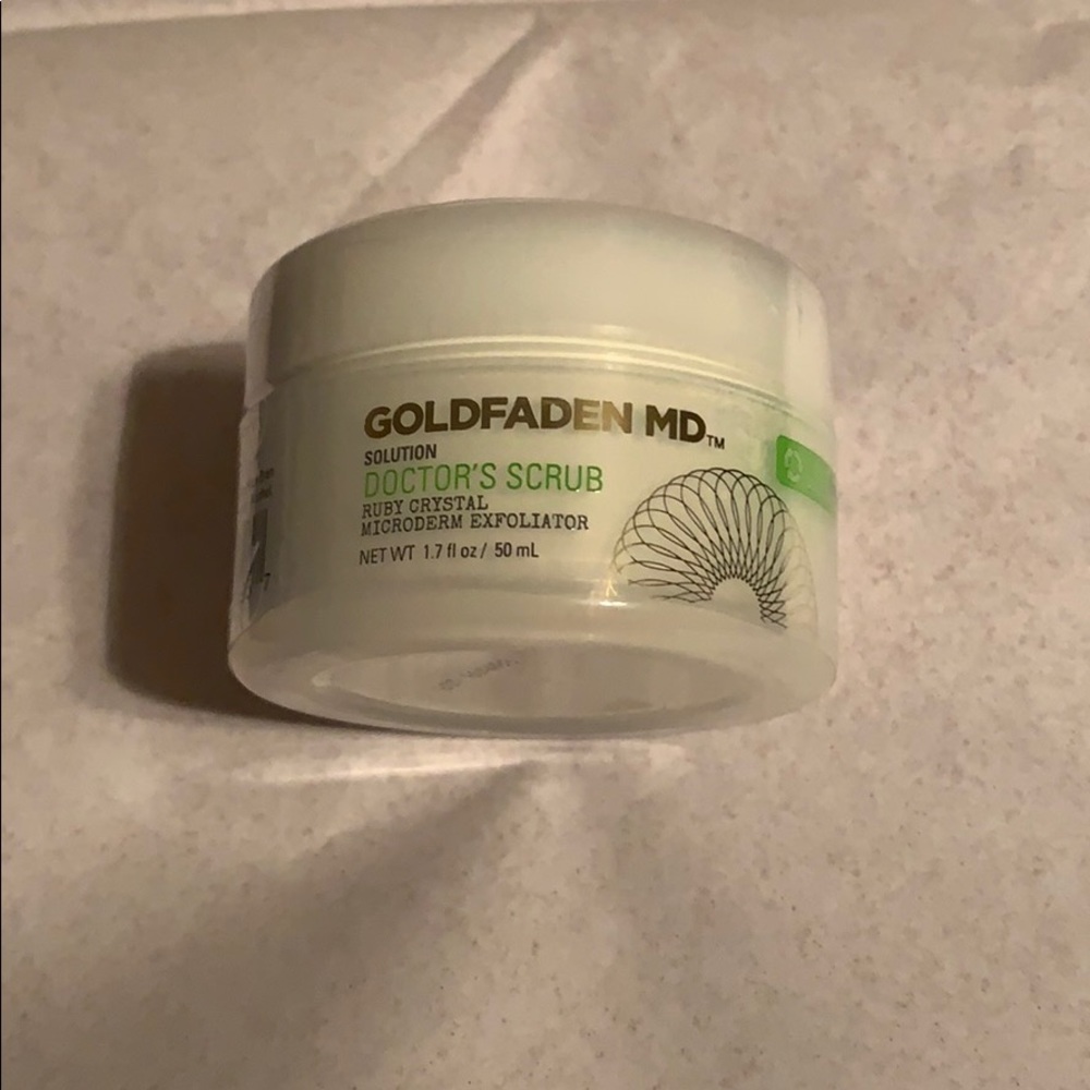 Goldfaden MD Doctor’s Scrub.